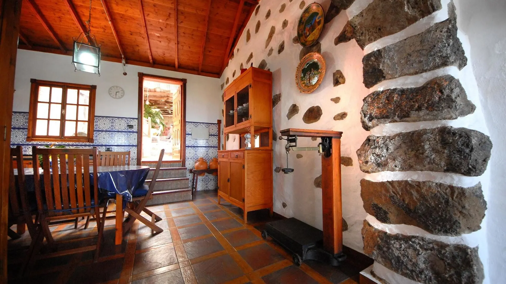 House With 3 Bedrooms In Icod De Los Vinos With Wonderful Sea View E Apartment